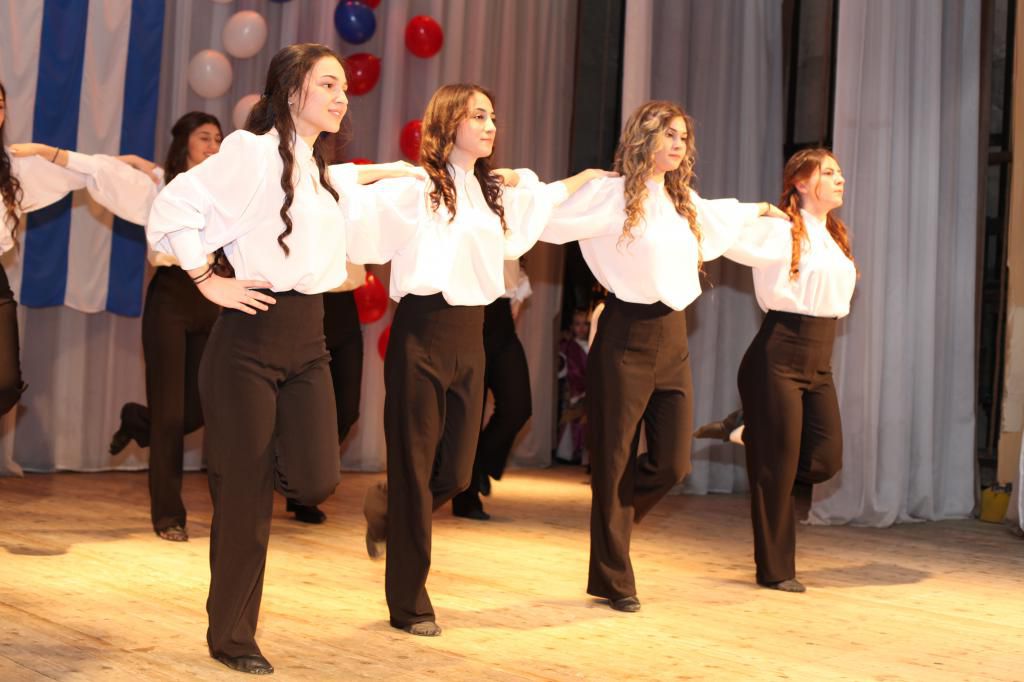 народный фольклорный ансамбль греческого танца «Эльпида»